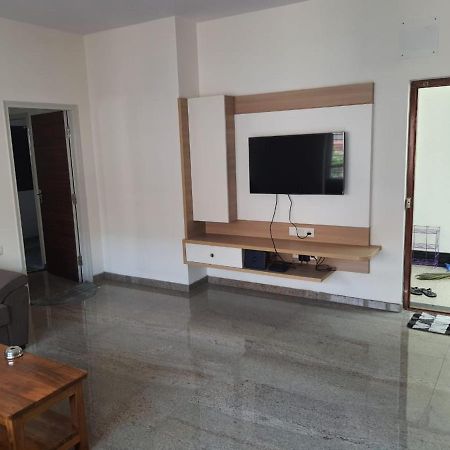 Castle Bannerghatta Road バンガロール エクステリア 写真